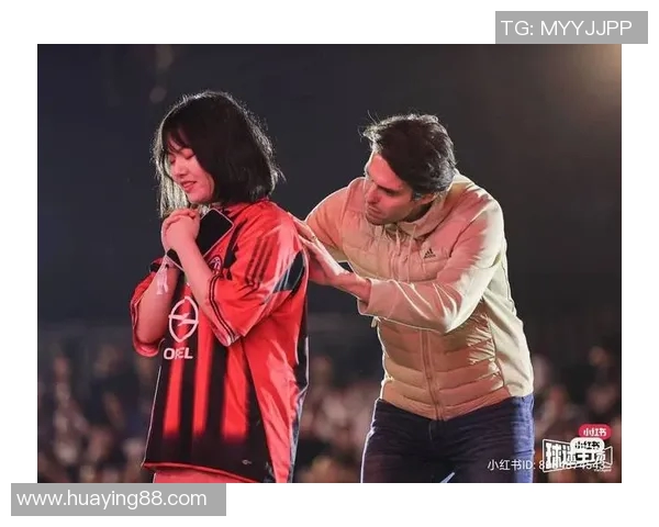 足球明星卡卡的生日庆祝活动回顾与球迷互动精彩瞬间 足球明星卡卡的生日庆祝活动回顾与球迷互动精彩瞬间